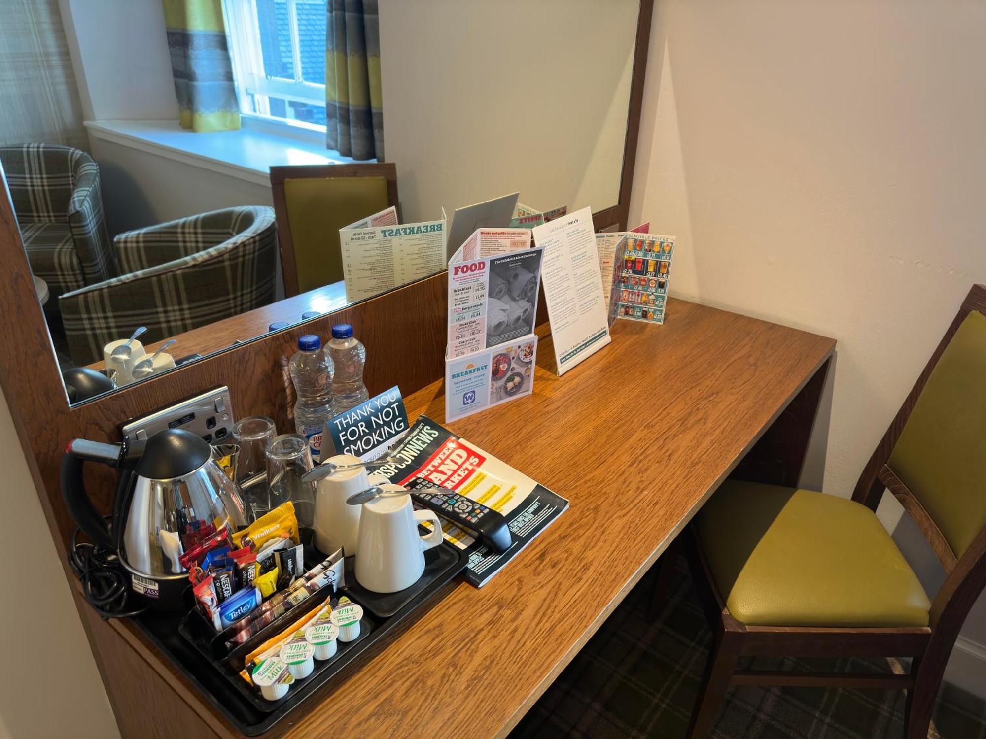 The Guildhall And Linen Exchange Wetherspoon ดันเฟิร์มลิน ภายนอก รูปภาพ